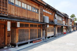 ひがし茶屋街の志摩（しま）